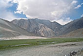 Ladakh - the road to Pangkong lake 